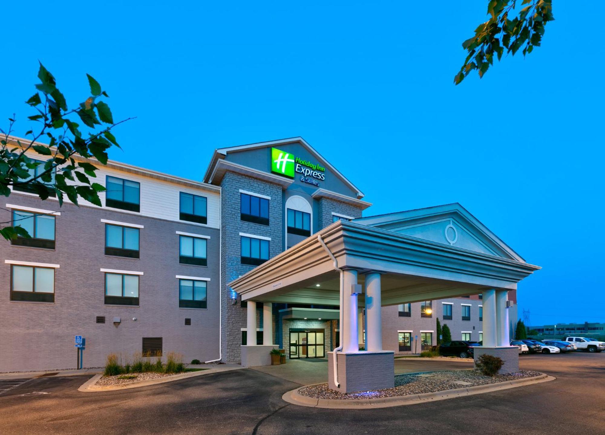 Holiday Inn Express Hotel & Suites Shakopee By Ihg Exterior photo